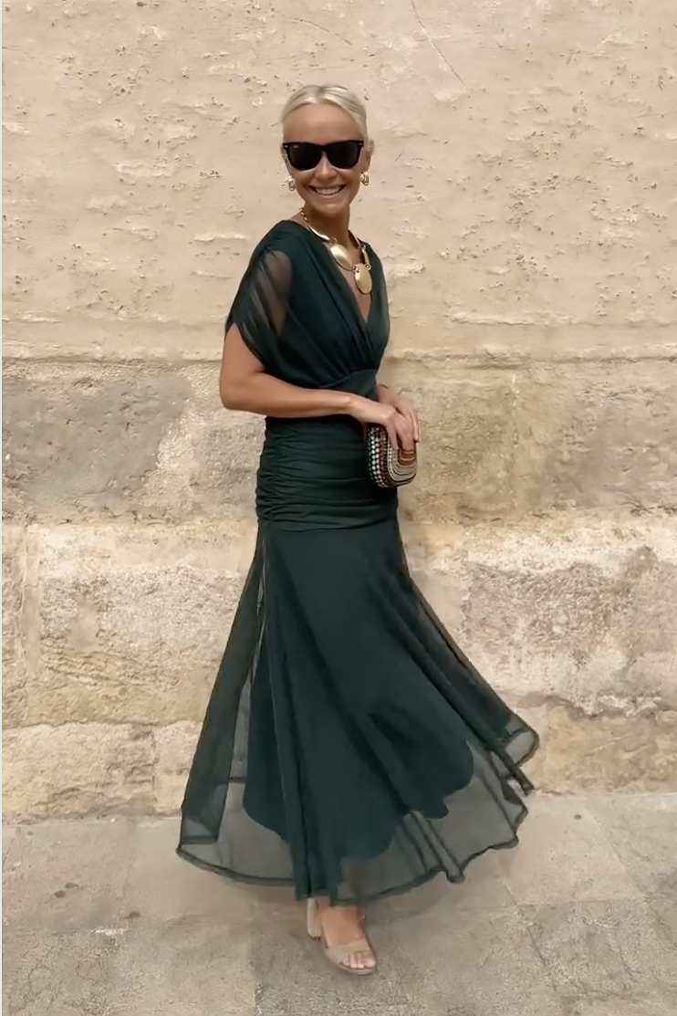 Almudena | Vestido Largo con Escote V
