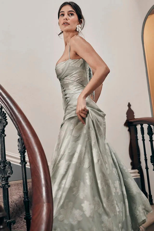 Cecilia - Vestido romántico y elegante