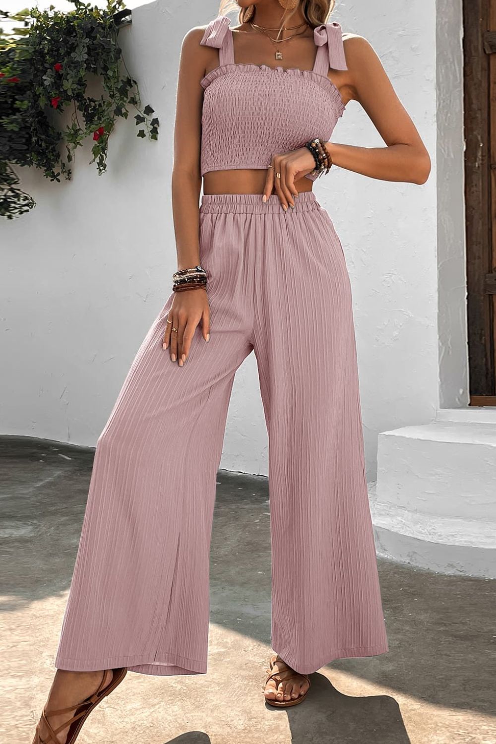 Vania - Conjunto de top fruncido y pantalón