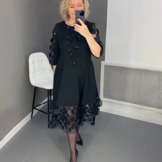 Noemí - Vestido Suelto con Lunares Decorativos