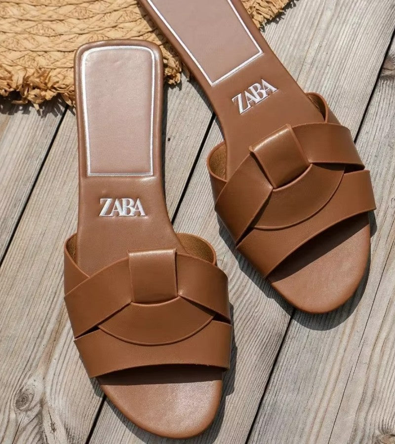 ZABA | Sandali Bassi con Eleganza Intrecciata