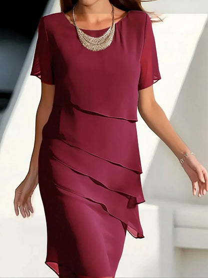 Silvana - Vestido Elegante con Capas