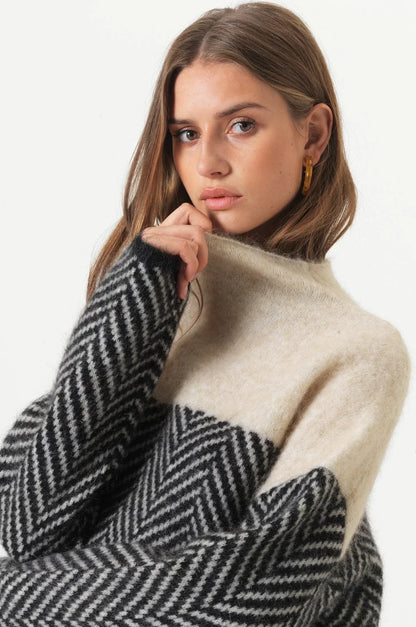 Martina - Suave jersey de cuello alto